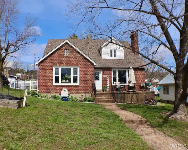 437 W 8th Street, Hermann, MO 65041