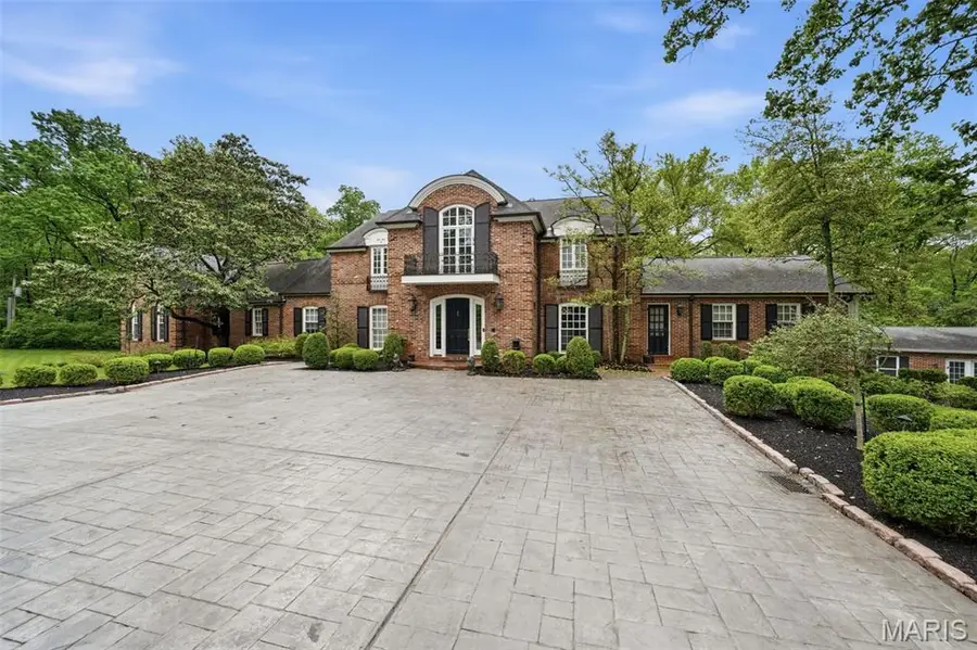 12 Glenview Road, Saint Louis, MO 63124 - #2