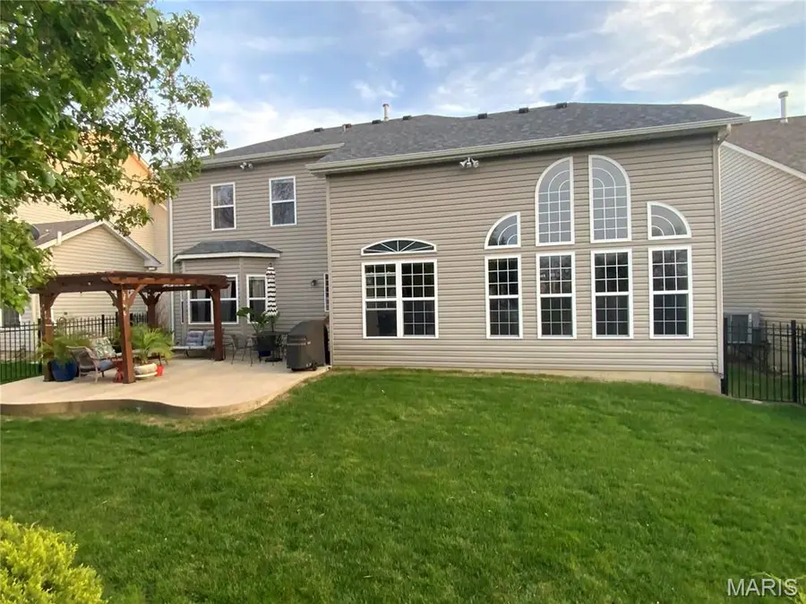 193 Berry Manor Circle, Saint Peters, MO 63376 - #2