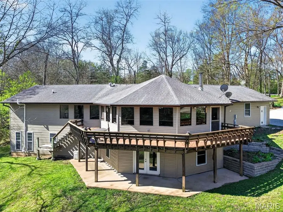 2567 Sugar Lake Road, Pacific, MO 63069 - #2