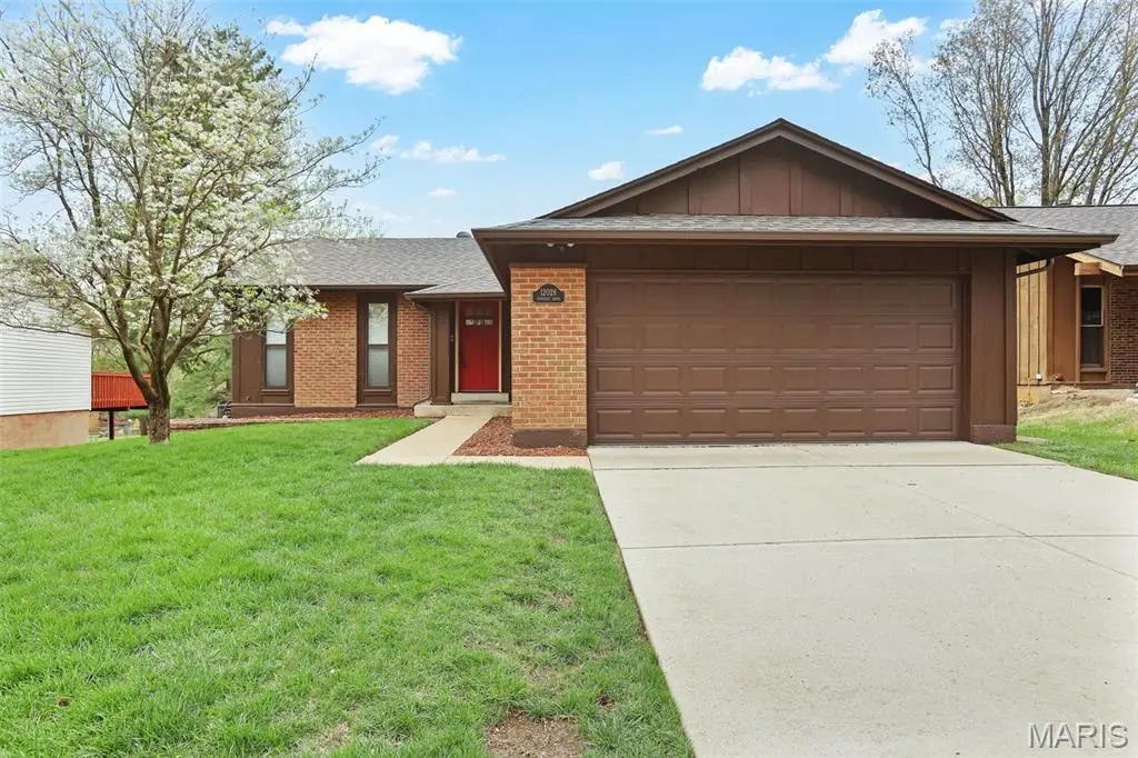 12026 Foxpoint Drive, Maryland Heights, MO 63043 - #1