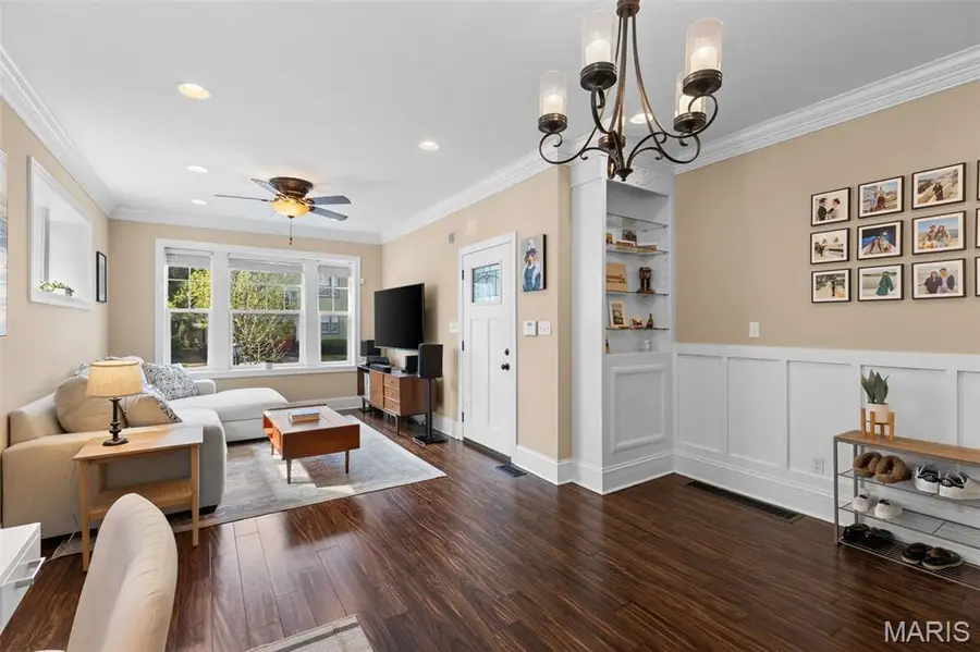 4623 Shenandoah Avenue #1B, Saint Louis, MO 63110 - #3