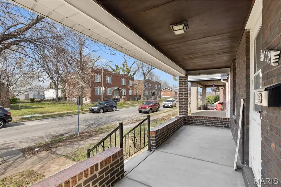 4718 Newport Avenue, Saint Louis, MO 63116 - #2