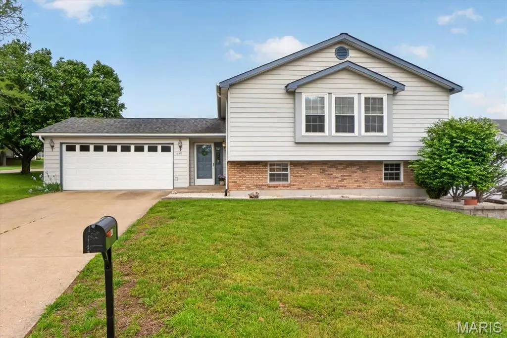 649 Bull Valley Drive, Saint Peters, MO 63304 - #1