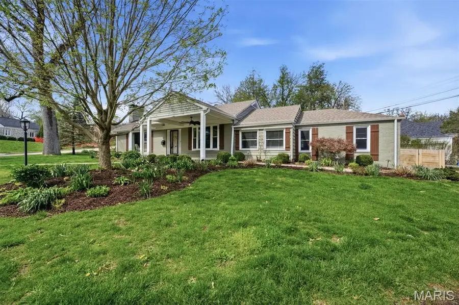 1055 Warson Woods Drive, Warson Woods, MO 63122 - #3