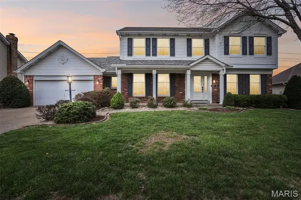 16 Huntington Parkway, St Charles, MO 63301