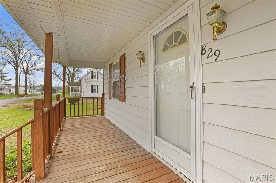 829 Edward Street, Saint Libory, IL 62282 - #3