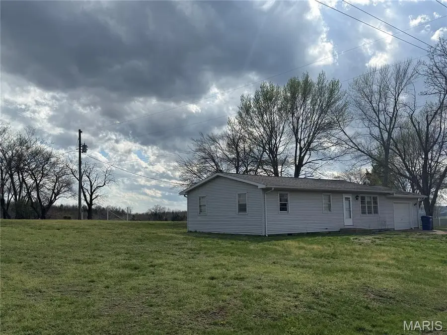 210 S High Street, Iberia, MO 65486 - #3