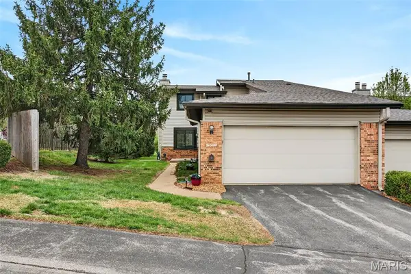 11500 Northbrook Way, St Louis, MO 63146