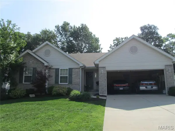 2073 Williamstown Drive, St Peters, MO 63376