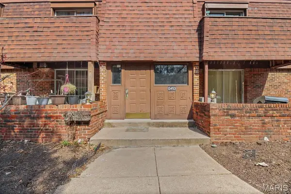 13453 Coliseum Drive #F, Chesterfield, MO 63017