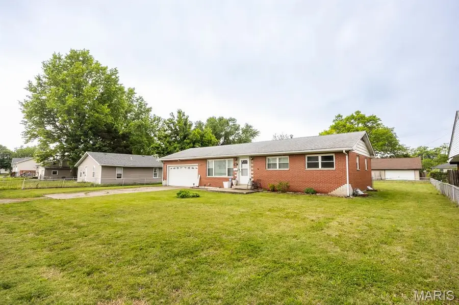4025 Braden Avenue, Granite City, IL 62040 - #3