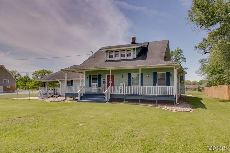 944 Albers Lane, Bethalto, IL 62010 - #2