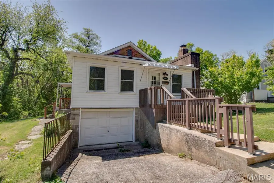 225 Mounier Street, Alton, IL 62002 - #3