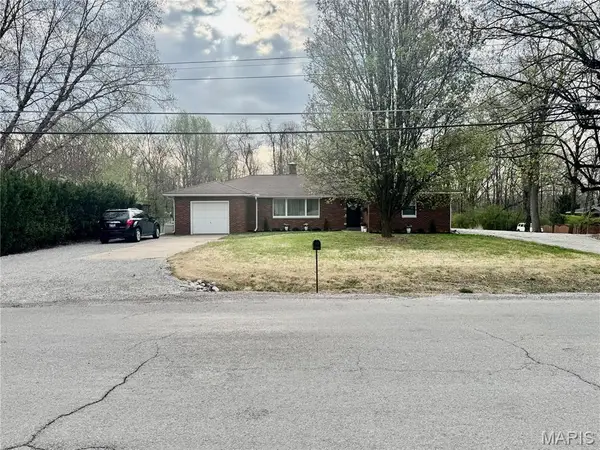 52 Circle Drive, Fairview Heights, IL 62208