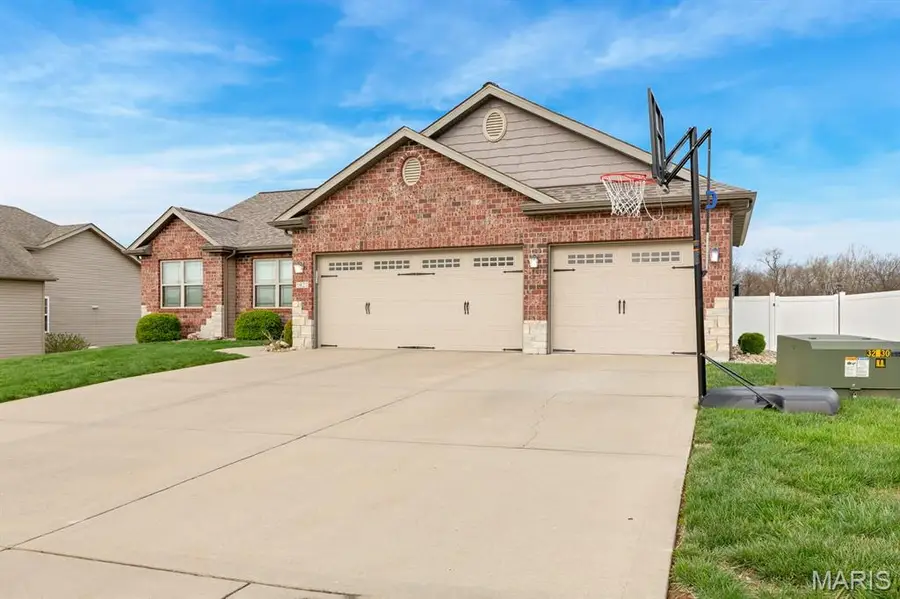 1921 Crimson Oak Drive, Maryville, IL 62062 - #2