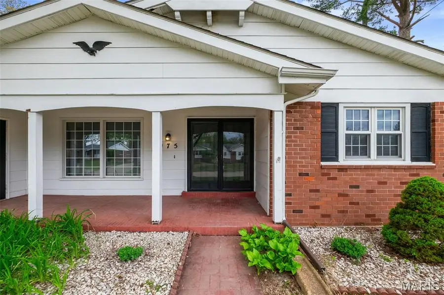 2975 Dover Drive, Florissant, MO 63033 - #2