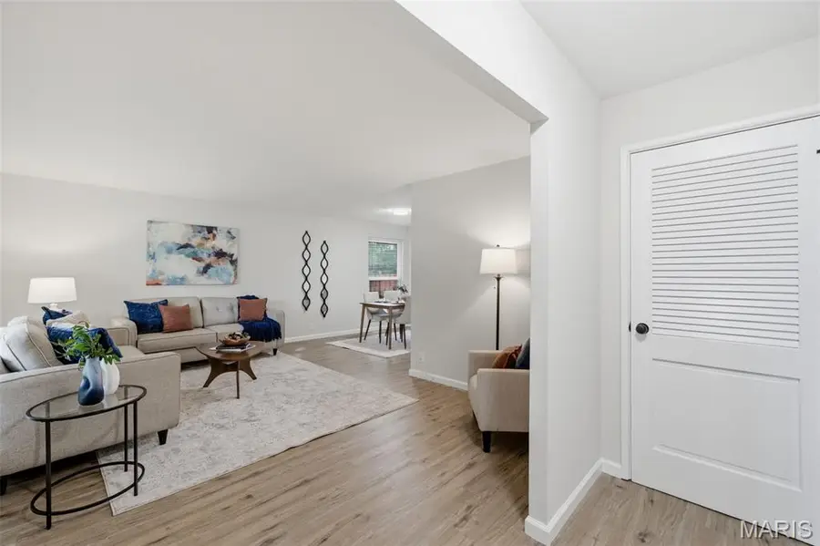 2975 Dover Drive, Florissant, MO 63033 - #3