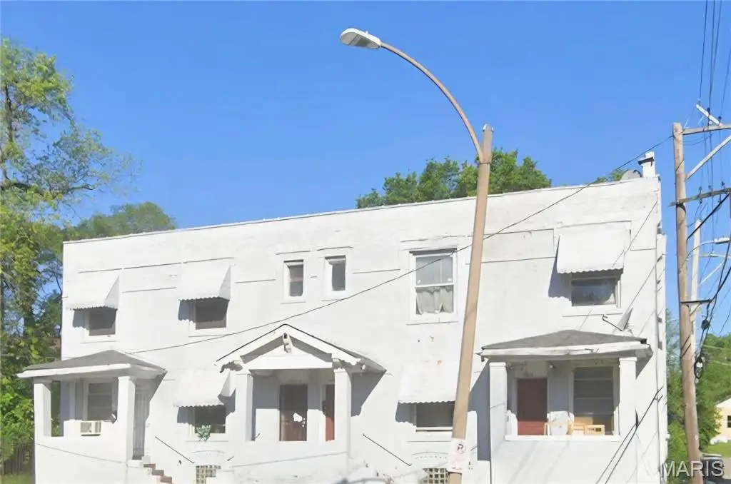 3015 Whittier Street, Saint Louis, MO 63115 - #1