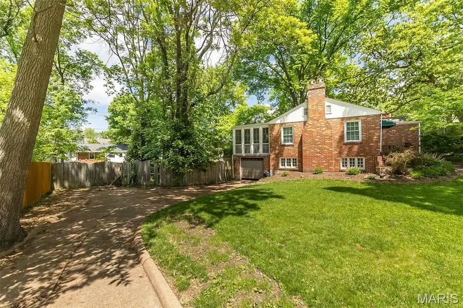 601 Woodard Drive, Saint Louis, MO 63122 - #3