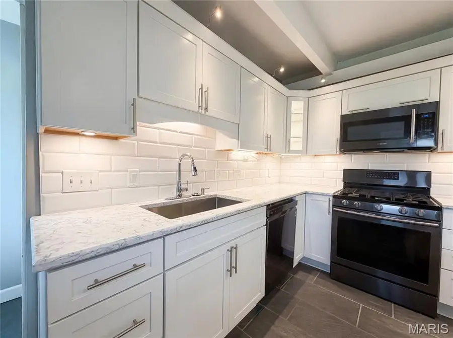 510 Wicklow Drive, Ballwin, MO 63021 - #2