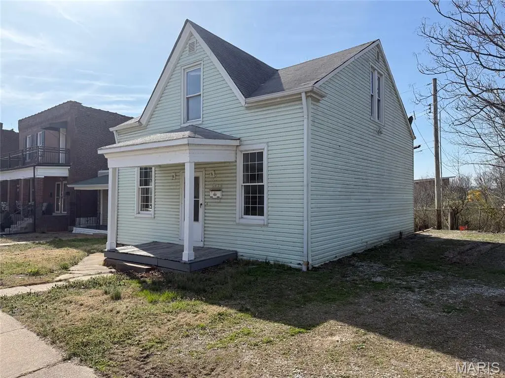 6429 Idaho Avenue, Saint Louis, MO 63111 - #1