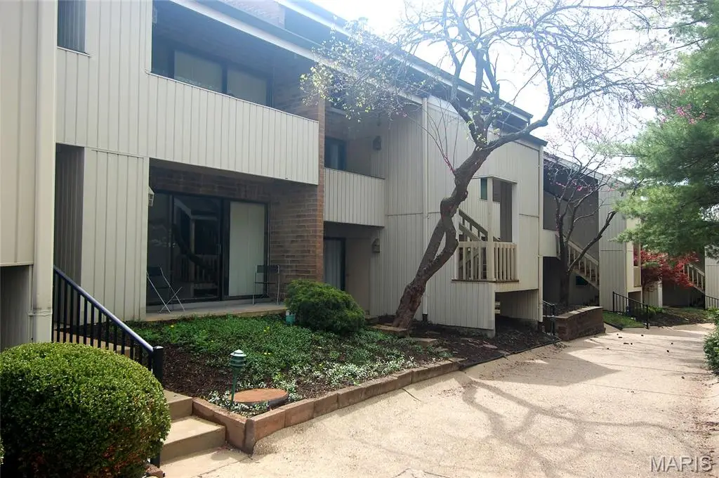 676 Coeur De Royale Drive #B, Creve Coeur, MO 63141 - #1