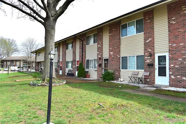 9038 Villaridge Court, St Louis, MO 63123