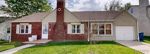 9838 Coventry Lane, Affton, MO 63123