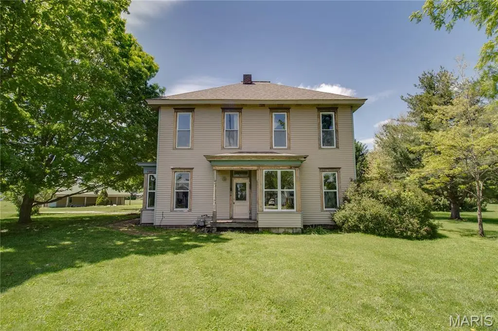 115 N Main Street, Modesto, IL 62667 - #1