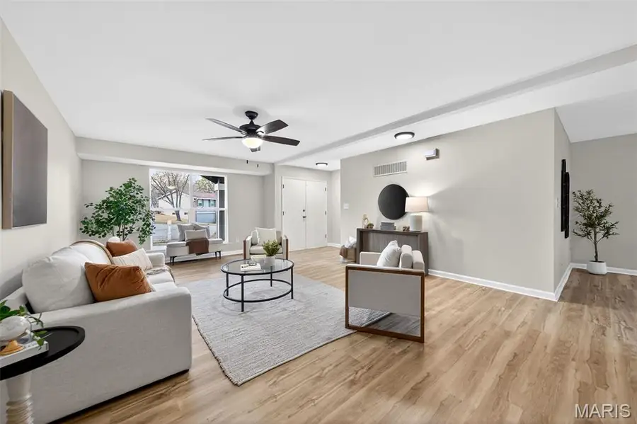 370 Marywood Court, Ballwin, MO 63021 - #2