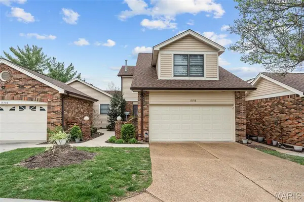 13708 La Conte Court, St Louis, MO 63128