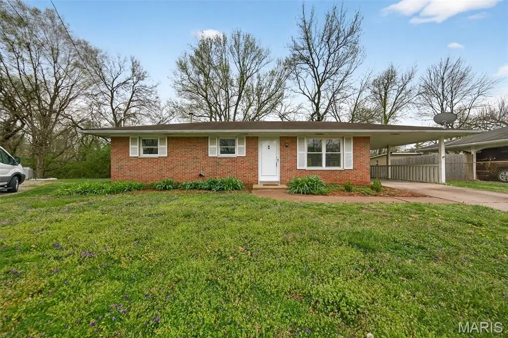 109 Village Drive, Collinsville, IL 62234 - #1