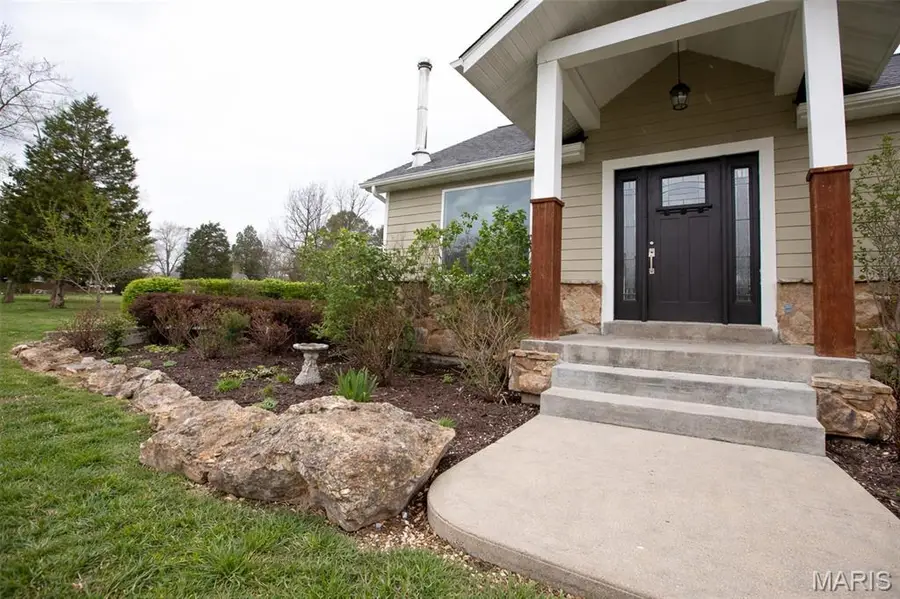 900 E Grand Avenue, Cuba, MO 65453 - #2