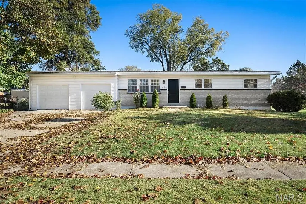 645 Pelican Lane, Florissant, MO 63031 - #1