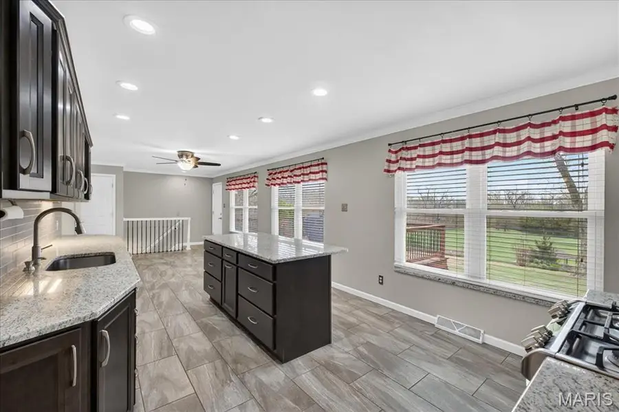 110 Wildwood Court, Saint Charles, MO 63303 - #3