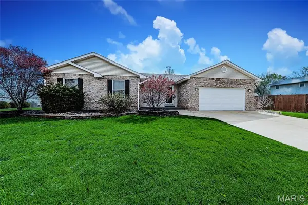 1130 Chancellor Drive, Edwardsville, IL 62025