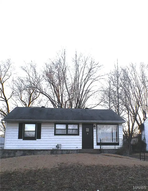 338 Lancashire Road, St Louis, MO 63137
