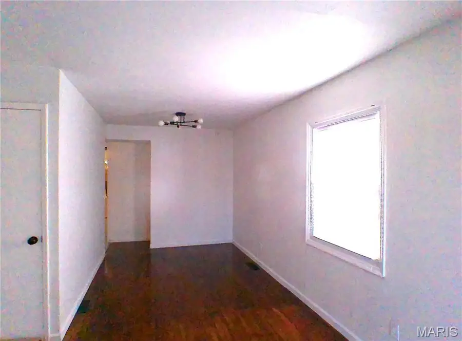 338 Lancashire Road, Saint Louis, MO 63137 - #3