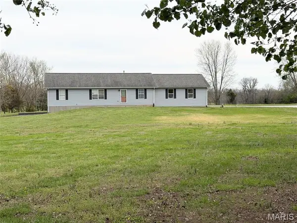 5029 Sportsman Road, Waterloo, IL 62298