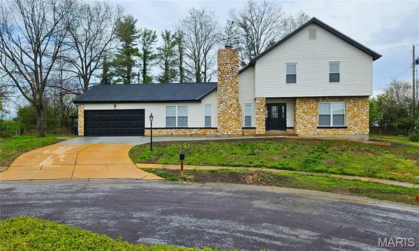 5039 Amber Place Drive, St Louis, MO 63128