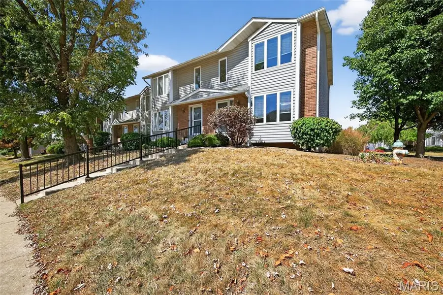 201 King Drive, Saint Charles, MO 63303 - #3