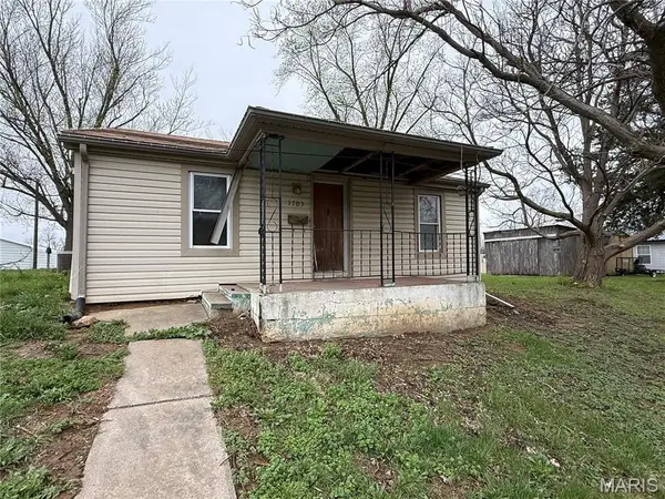 1703 D Street, Hannibal, MO 63401