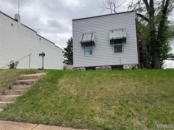 3762 French Avenue, St Louis, MO 63116