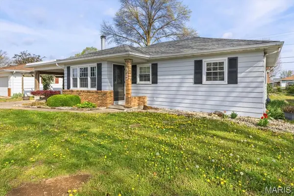 317 W Field Drive, Red Bud, IL 62278