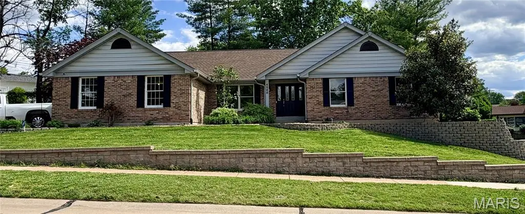 4568 Braungate Drive, Saint Louis, MO 63128 - #1