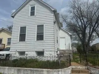 125 E Etta Avenue, Saint Louis, MO 63125 - #1