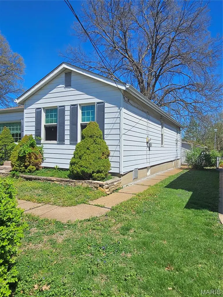 3719 Orient Avenue, Saint Louis, MO 63125 - #2