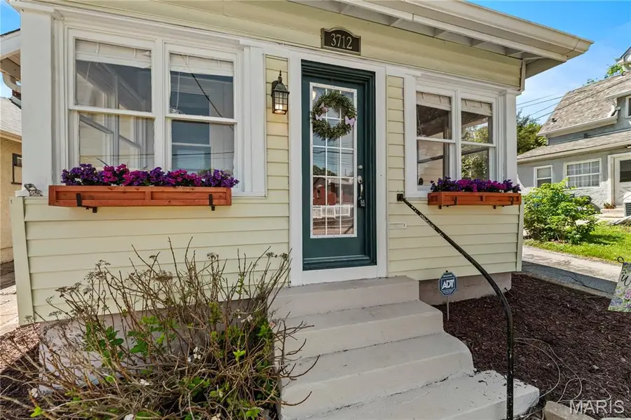3712 Cambridge Avenue, Maplewood, MO 63143 - #2