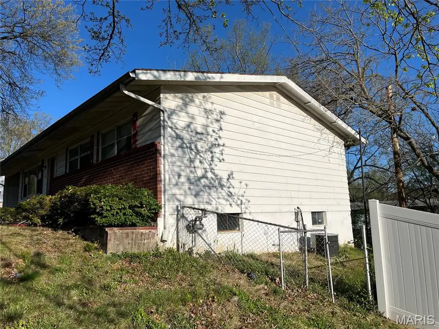 1765 Cargill Drive, Saint Louis, MO 63136 - #2